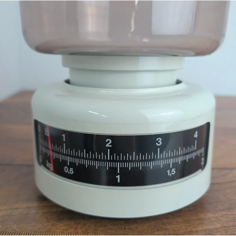 Vintage 4lb / 2 kg Kitchen Scale – Mechanical Retro Cream Scale w Removable Tray